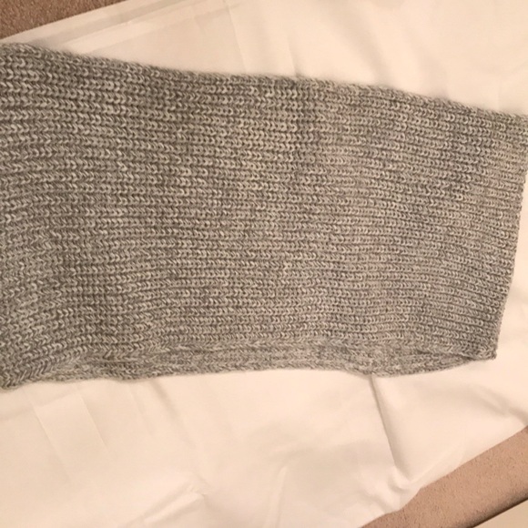 J. Crew- Cable knit infinity scarf - Picture 1 of 2